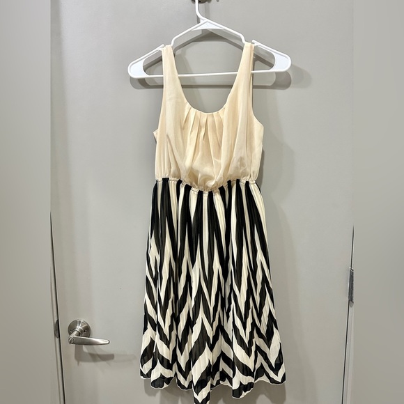 Cocktail Dress - Picture 1 of 6